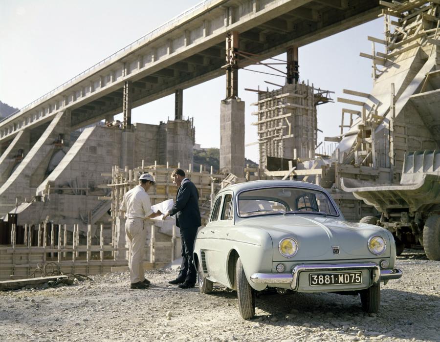  Renault Dauphine 1956 года  (фото 12 из 26)